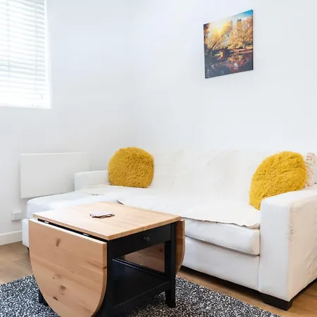 Smart Central Woking 1 Bedroom Apartment Exterior photo