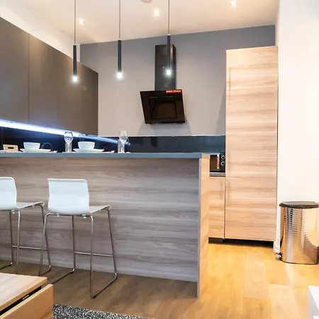 Smart Central Woking 1 Bedroom Apartment Exterior photo